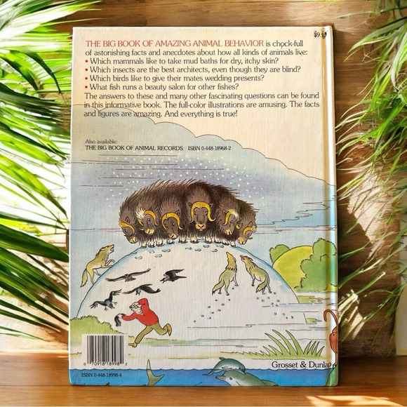 VINTAGE 1987 “The Big Book of Amazing Animal Behavior” Hardcover - Picture 3 of 14
